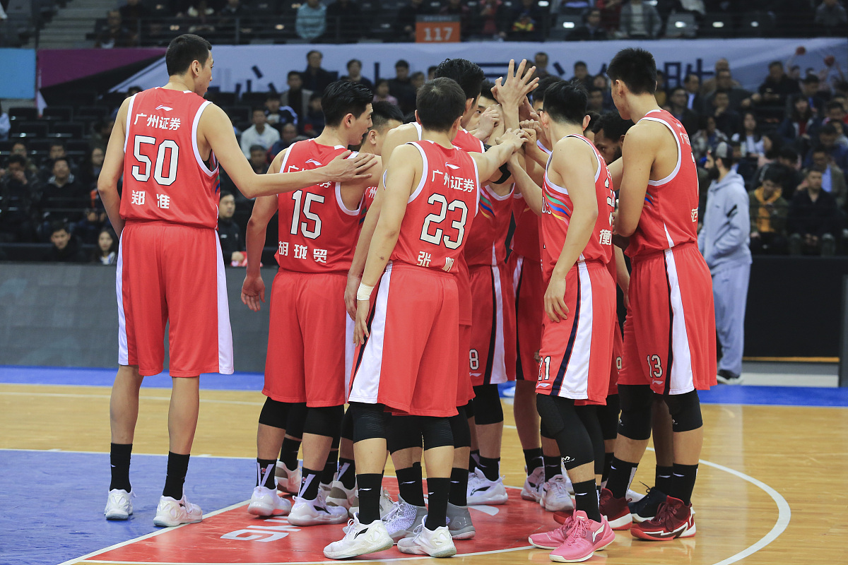 热火观众热烈欢呼！，Ning迎来十二赛季出色发挥上演精彩一战的简单介绍